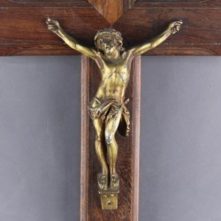 objet-religieux-crucifix