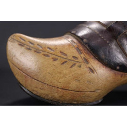 Ancienne Paire de Petits Sabot Régionales d'Enfants