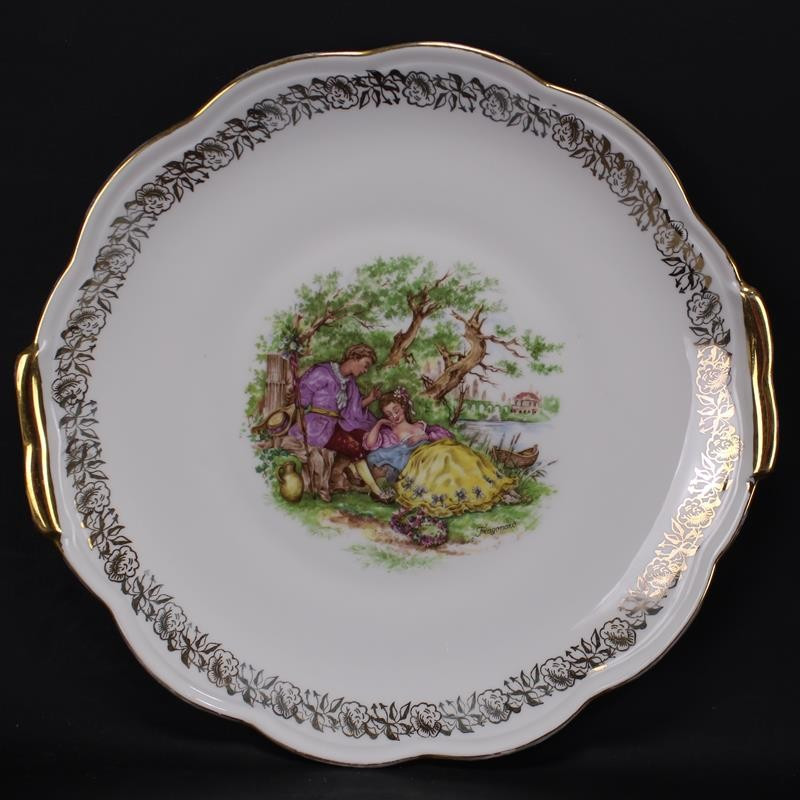 Plat Rond En Porcelaine