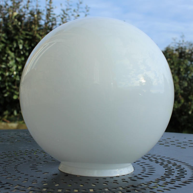 Boule-opaline-blanche-20-cm-plafonnier