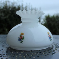 globe-abat-jour-opaline-blanc-a-fleurs-luminaire-vintage