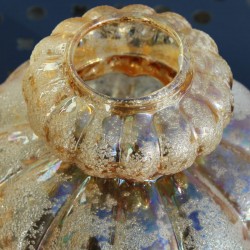 suspension-abat-jour-tulipe-godrons-reliefs