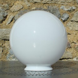 plafonnier-boule-opaline-blanche-20-cm-