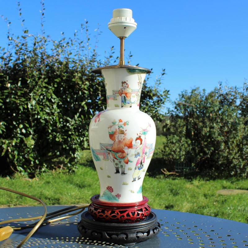 pied-de-lampe-en-porcelaine-chine