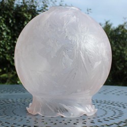 superge-suspension-cloche-rose-motifs