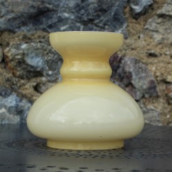 globe-abat-jour-opaline-jaune-16-cm