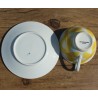 ancienne-grande-tasse-a-the-ou-café-avec-soucoupe
