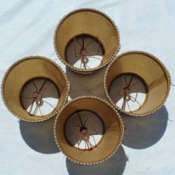 ancien-abat-jour-vintage-beige-luminaire-rétro