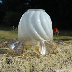 abat jour tulipe verre opaque, volant jaune pour luminaire vintage