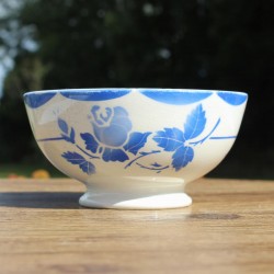 ancien bol en porcelaine opaque de Gien, modèle Mona