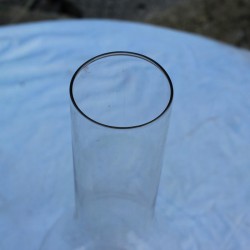 Verre transparent pour lampe à pétrole
