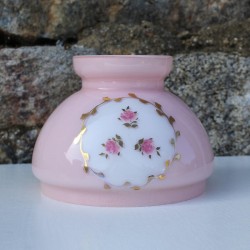 abat-jour globe en verre au dé&cor de petites fleurs brocante en linge