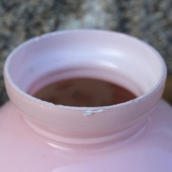 Petit globe abat-jour opaline rose décor de fleurs