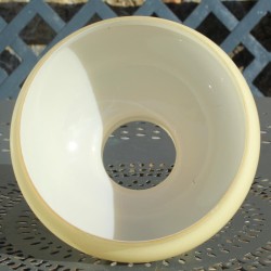 Globe verre opaline jaune d'or , globe de remplacement pour luminaire vintage