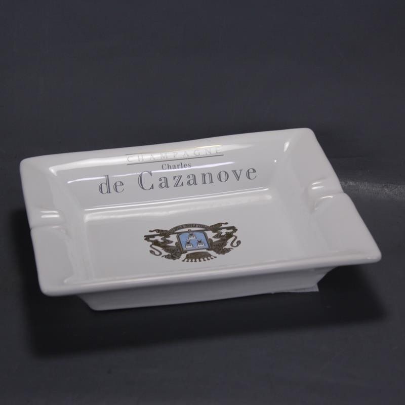 cendrier-publicitaire-champagne-charles-de-casanove