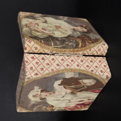 boite-a-couture-vintage-recouverte-de-tissu