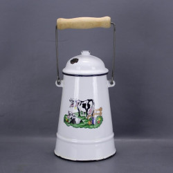 serie-emaillee-pot-a-lait-collection-decoration