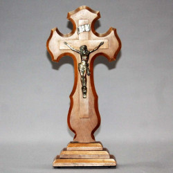 Crucifix-sur-socle -art-déco -en-bois
