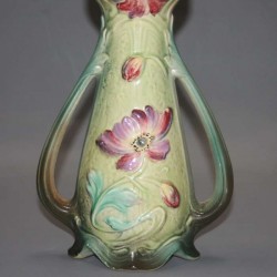ancien vase en barbotine